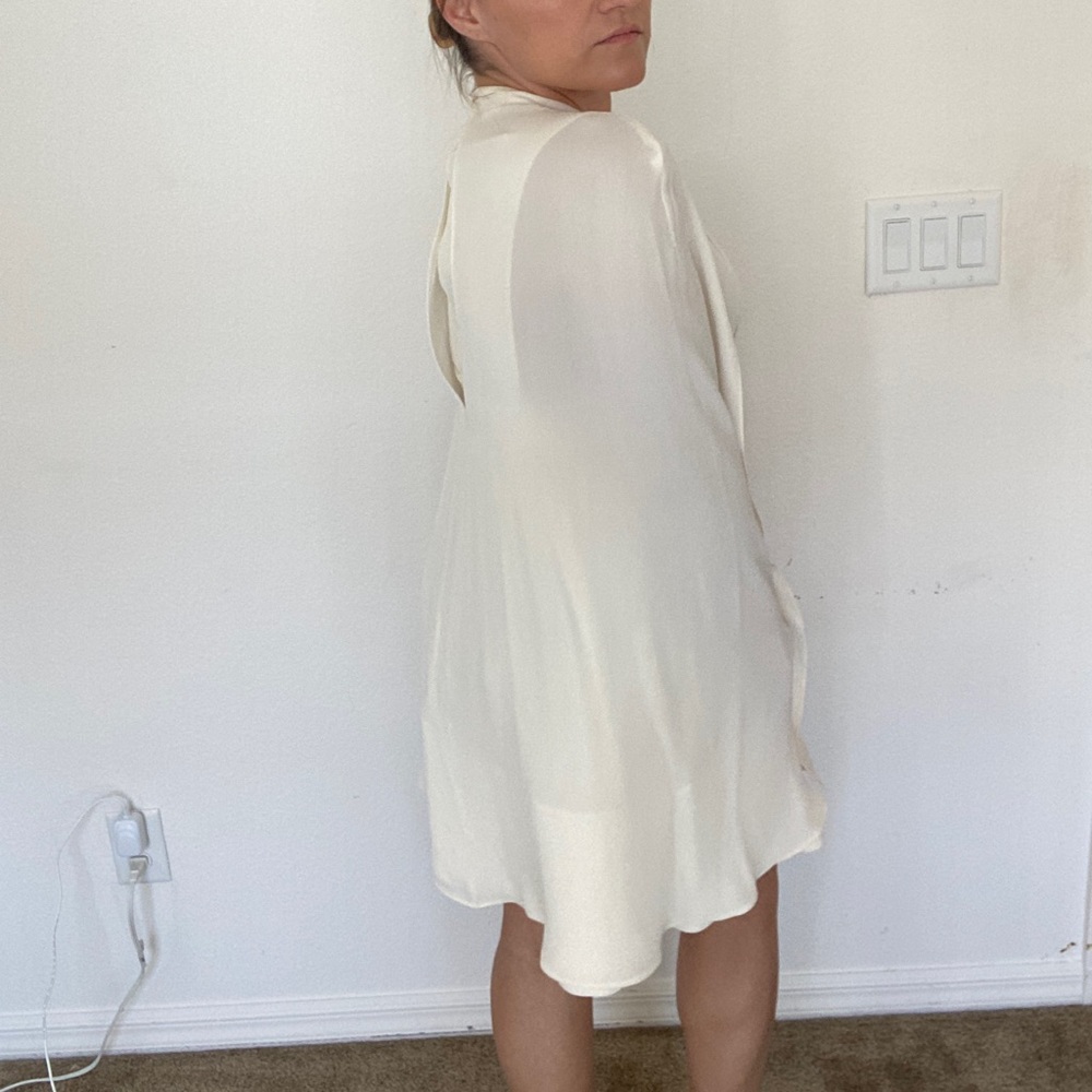 Authentic Valentino silk cape dress size 40 - Picture 5 of 8